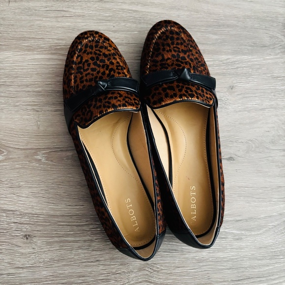 Talbots 100% Leather Leopard Calf Hair Ryan Bow Loafers Size 10 - Picture 3 of 6